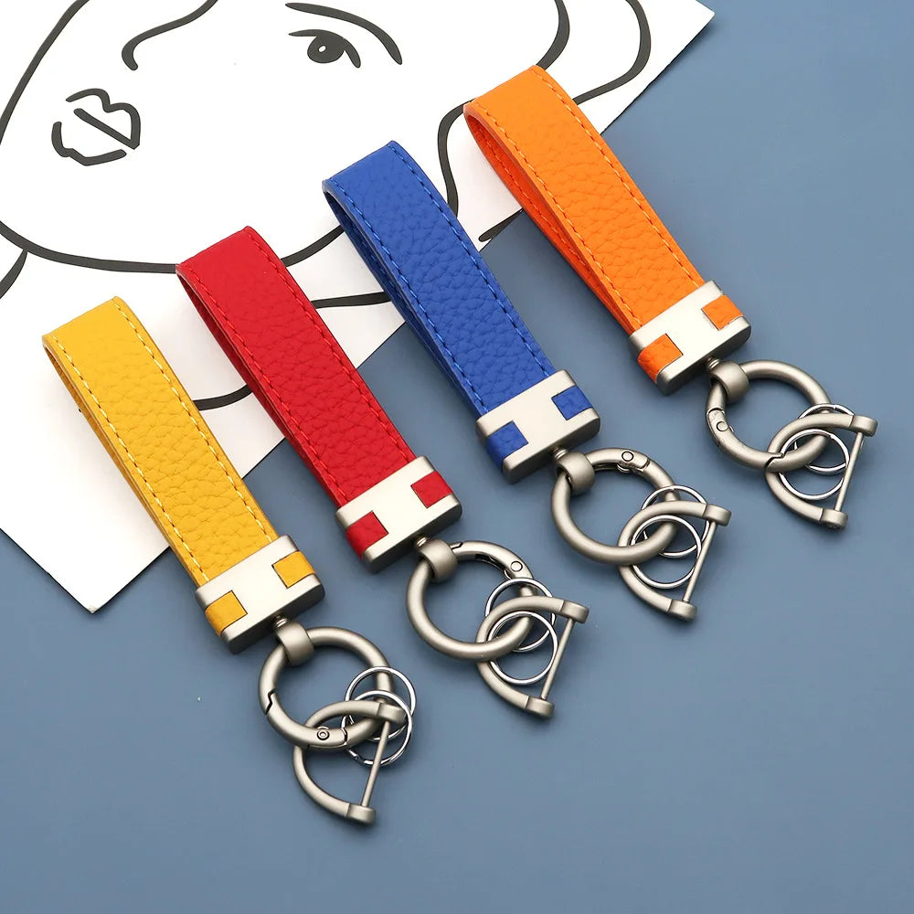 Custom Logo Litchi Pattern Keychain Men's and Women's Leather Laser Personalize Phone Bag Key Chains Ring Cute Metal Car Keyring